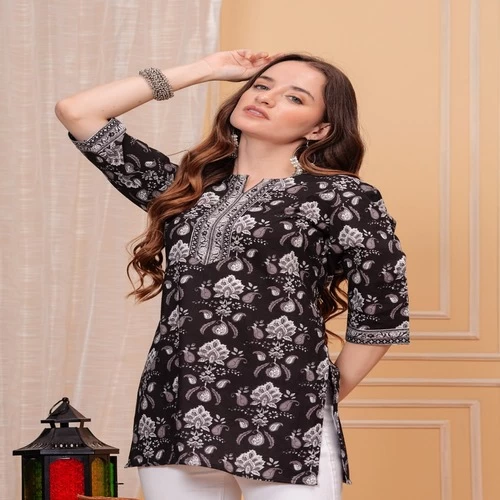 Women Stylish Pink Factory Short Top || 0G374W